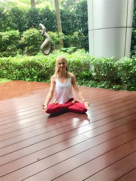 Lotus Pose ( Padmasana) and the knees - Natasha Maher