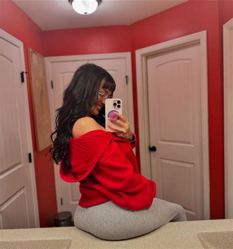 Natasha Noel (@therealnatashanoelll) • Instagram photos and videos