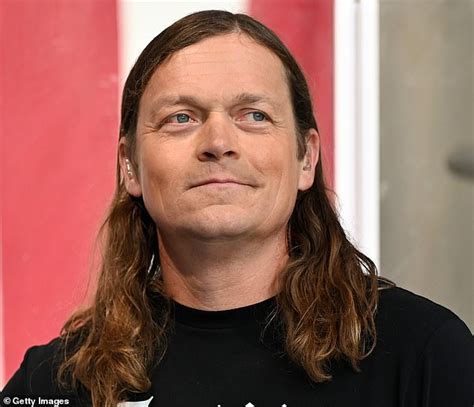 The lead singer of one of the biggest bands of the late 90s is ...