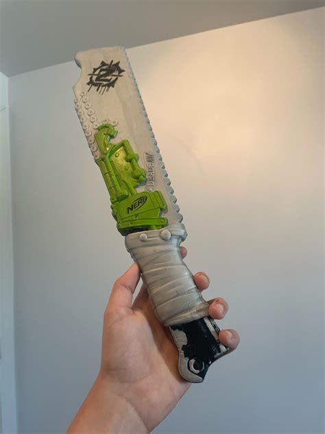Nerf Zombie Strike Strike Blade