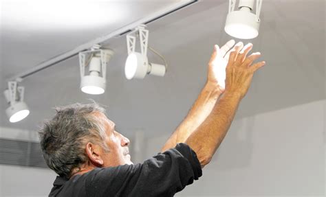 understanding   types  lighting controls epm electrical