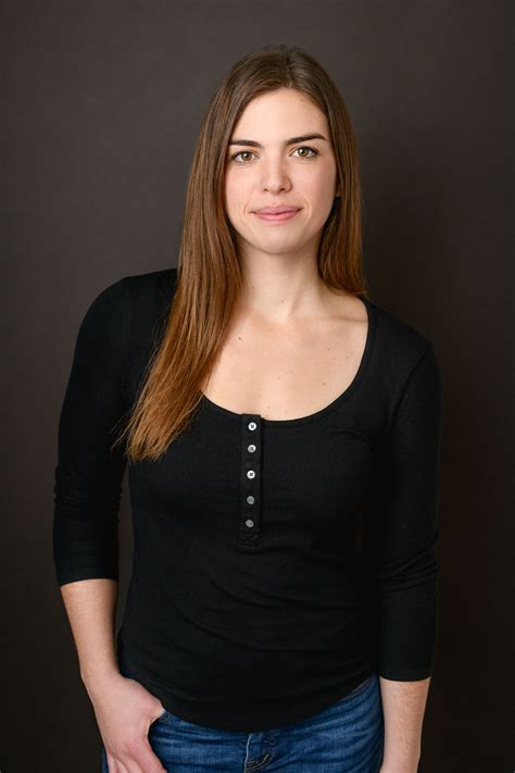 How to Pick What to Wear for Headshots — N. Lalor Photography