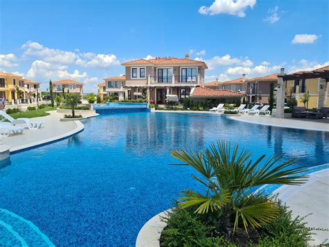 Gallery | Victoria Hill