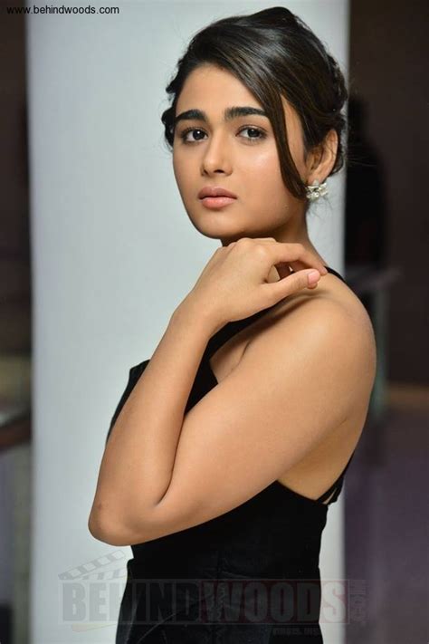 shalini pandey aka shalinipandey  stills images