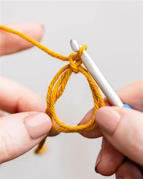 How to Crochet a Magic Ring (Magic Circle) - Sarah Maker