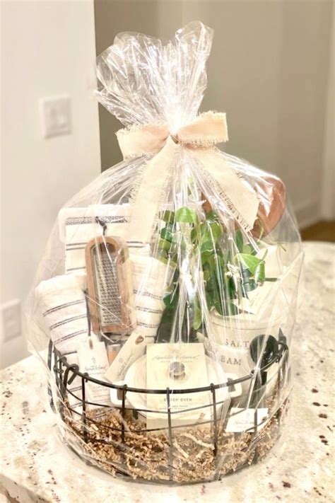 Gift | Box | Ideas | Diy gifts, Best gift baskets, Hamper gift basket