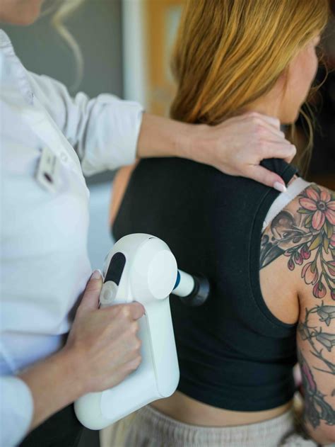 Why should I see a sports therapist or sports massage therapist