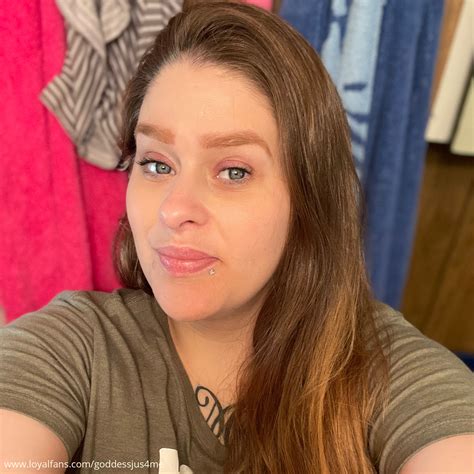 GoddessJus4me’s Official Social Fan Page | LoyalFans