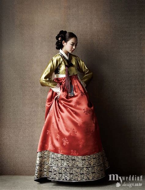 Korean Traditional Dress | Korean traditional dress, Traditional ...