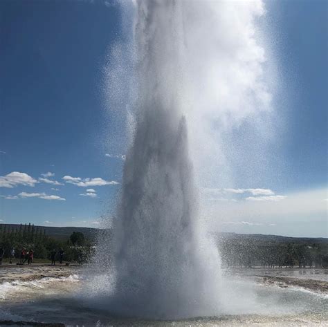 geyser-golden-circle-iceland1 - Iceland Highlights