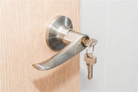 smart locks  traditional locks