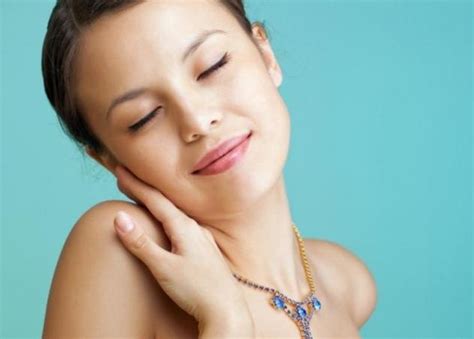 Ασκήσεις για τον αυχένα σου! | Health and beauty, Healthandfitness, Health