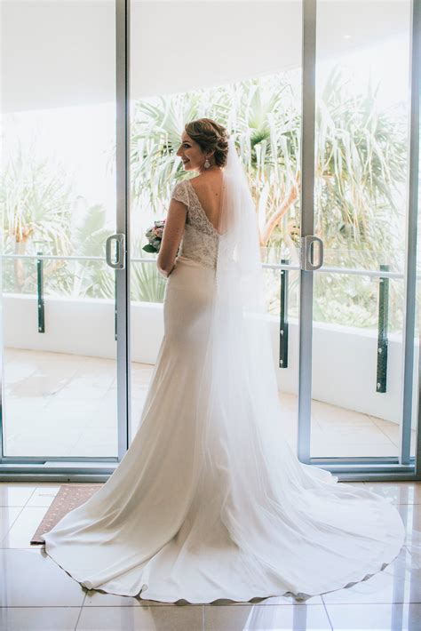 Luv Bridal Sample Style L714 Preowned Wedding Dress Save 59% - Stillwhite