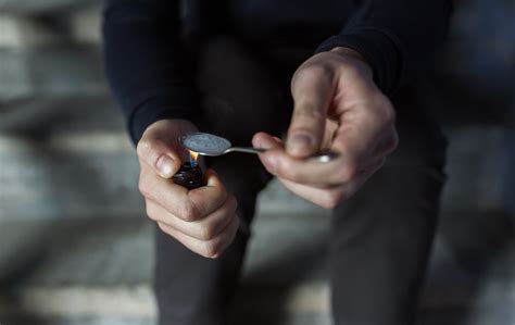 Crack Cocaine Addiction Treatment | How to Get Someone Off Crack