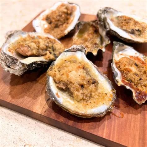 Easy Baked Oysters Recipe • The Wicked Noodle