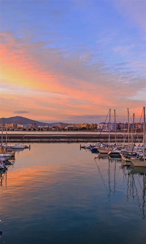 Gibraltar Holidays 2024/2025 | Cheap Holidays to Gibraltar | lastminute.com