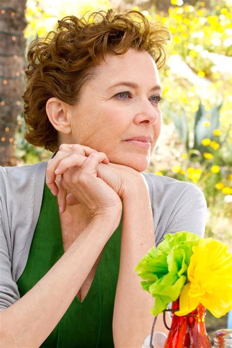 How old is Annette Bening?