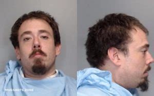 SMITH AARON LOUIS 12/06/2022 - Champaign County Mugshots Zone