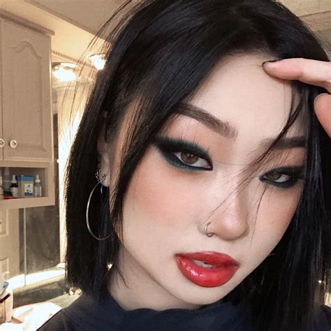 Пин от пользователя k на доске head in the clouds | Макияж для глаз