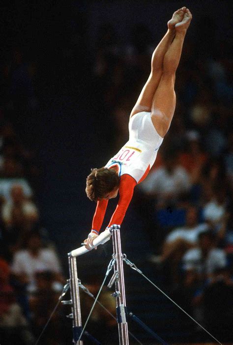 Mary Lou Retton at the 1984 Olympics: Photos