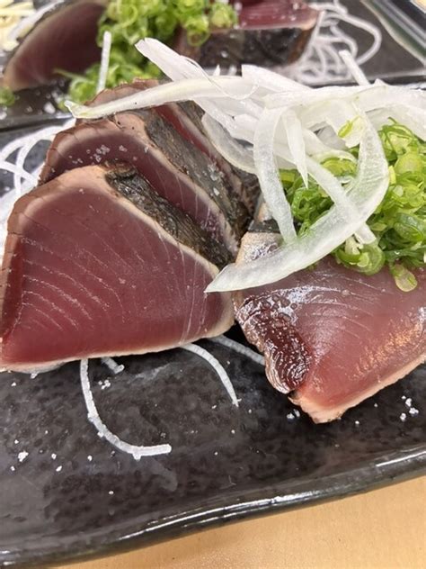 『カツオは塩がいい、ただし高知のカツオに限る』by ホーナン : 多田水産 須崎道の駅店 - 土佐新荘/海鮮 [食べログ]