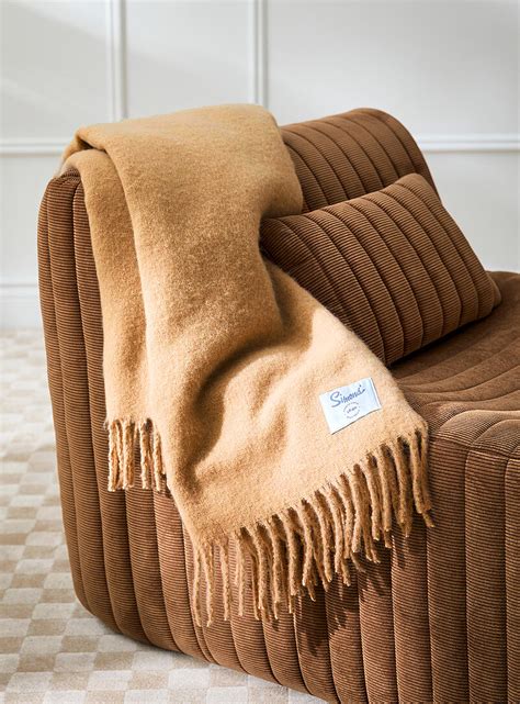 throw blankets decor simons maison