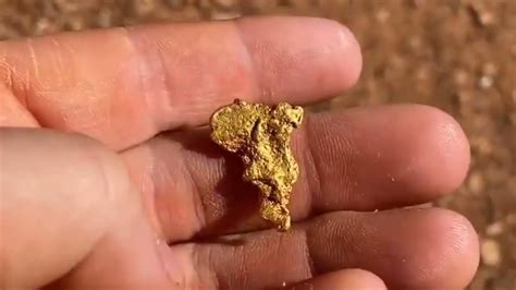 Como E Onde Encontrar Ouro - Como encontrar ouro na natureza - YouTube