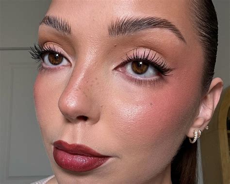 discover  natural makeup    day  special