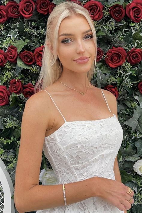 Taylor Fritz's girlfriend Morgan Riddle rocks bikini before US Open