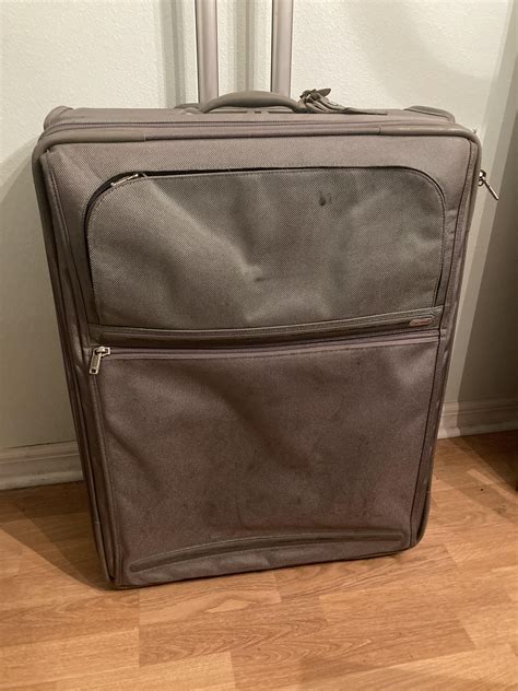 how to clean tumi nylon bag