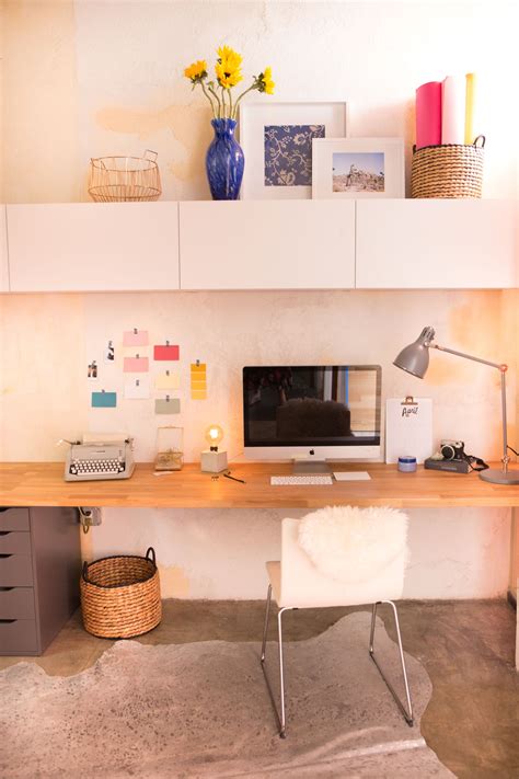 Amazing Diy Floating Desk Ikea Bookshelf Out Of Pallets