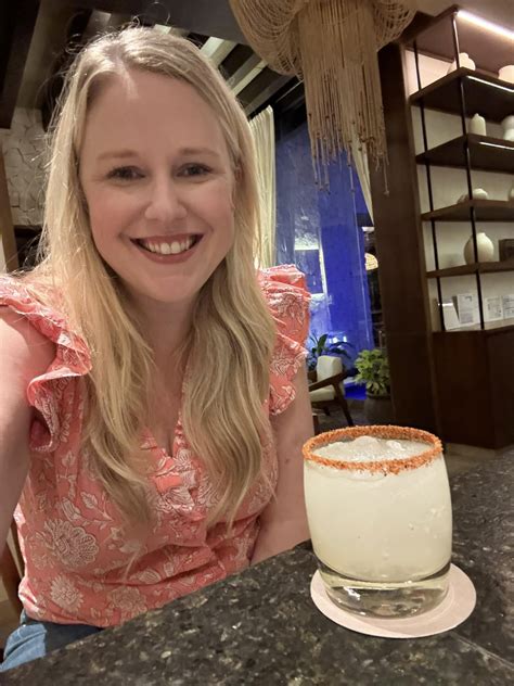 Grow Your LinkedIn Connections As A Travel Agent, Become a Travel Agent