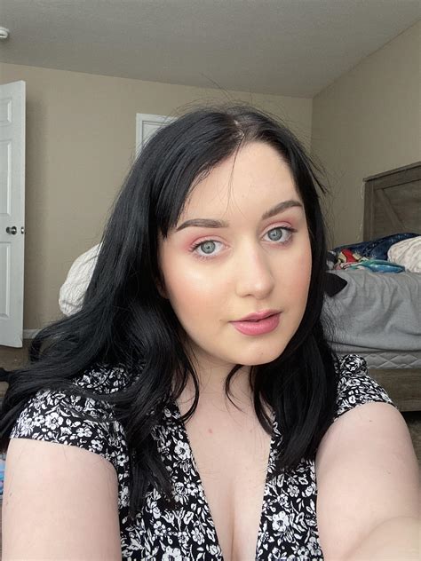 first time here 🖤🤍 ️ (21) | Scrolller