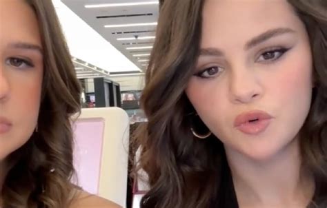 Selena Gomez's Advice to Aspiring Artists - 0hupo82