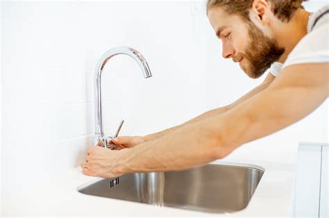 The Ultimate Guide to Fixing a Leaking Faucet | NPC Renovations