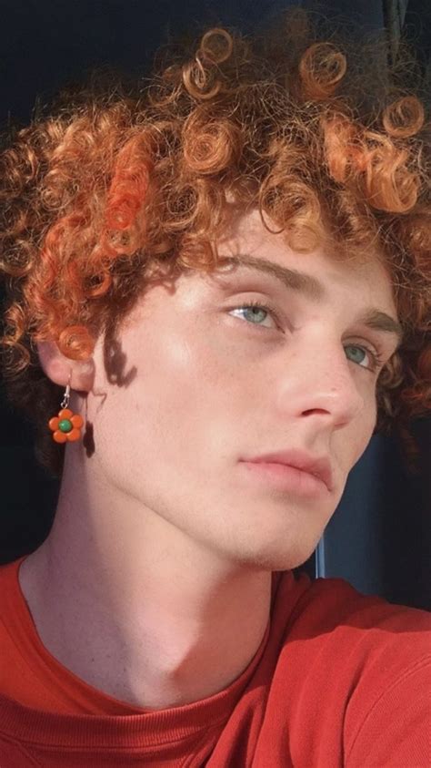 цветочек🌹 | Curly hair men, Ginger hair men, Boys with curly hair