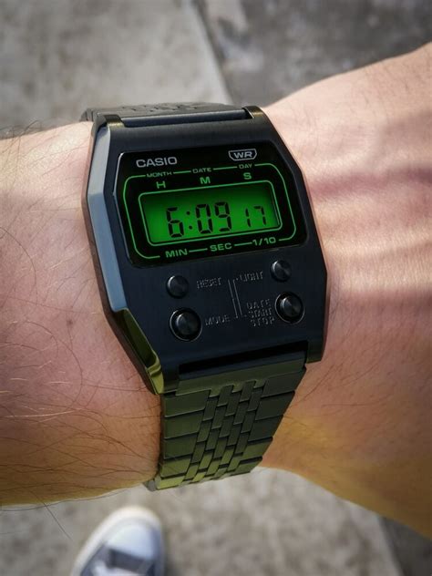 CASIO A1100 Review — black steel and "phosphorescence"