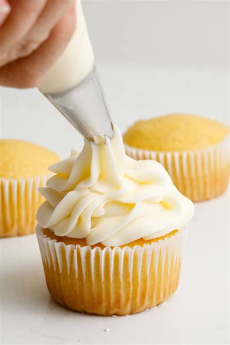 Cream Cheese Frosting - Kippi at Home