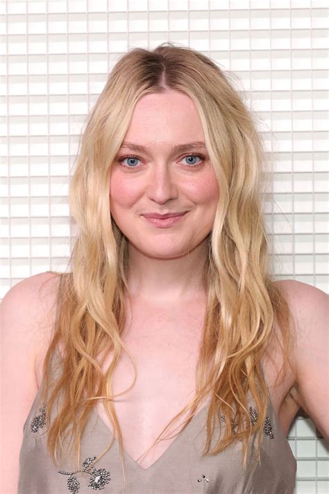 Dakota Fanning at H&M&LA Music Festival, Los Angeles • CelebMafia