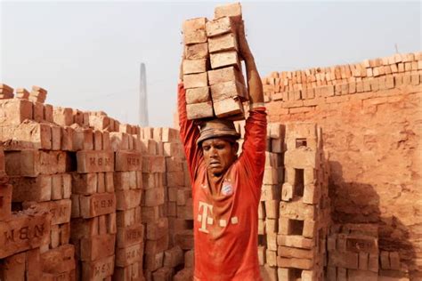 Modern Slavery Construction Stock Photos, Pictures & Royalty-Free Images - iStock