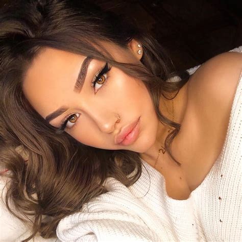 list  pictures hot beautiful girl instagram  full hd