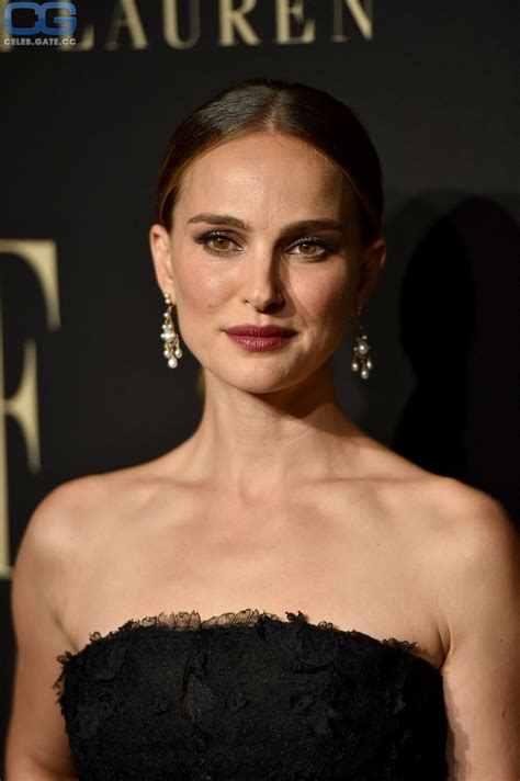 Natalie Portman nude, pictures, photos, Playboy, naked, topless, fappening