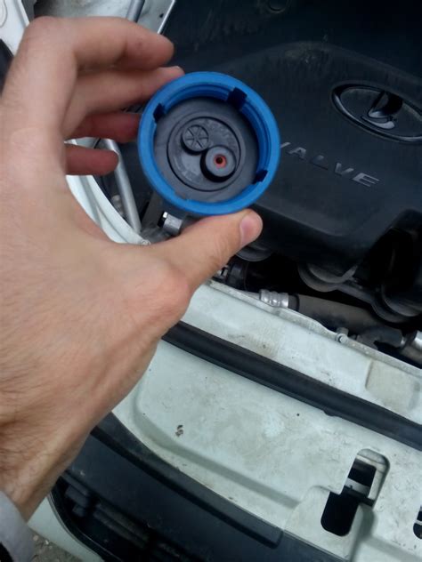 Крышка расширительного бачка TOPRAN — Lada Приора седан, 1,6 л, 2014 ...