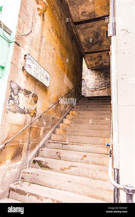 edinburgh old town Stock Photo - Alamy