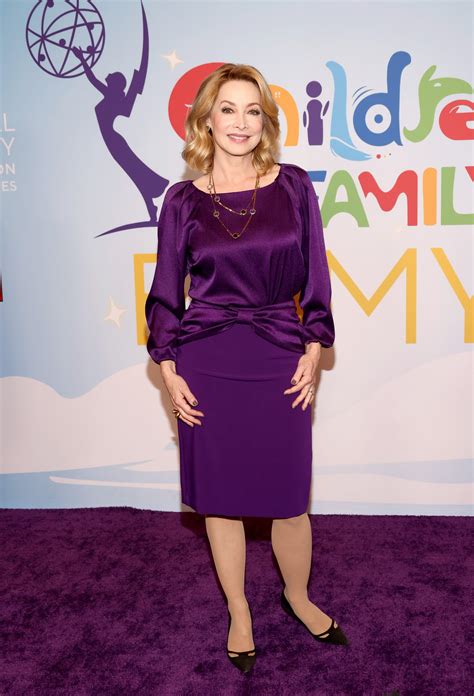 Sharon Lawrence Net Worth - Wiki, Age, Weight and Height, Relationships
