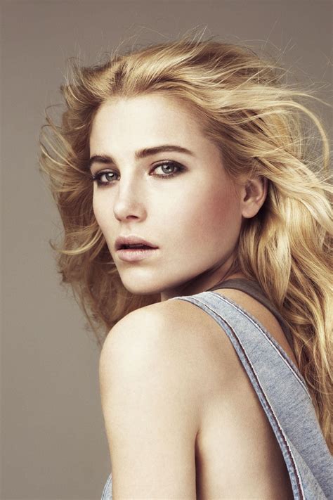 Dree Hemingway - Profile Images — The Movie Database (TMDB)