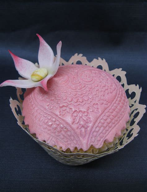 Angel Cakes - Wedding Cakes Hobart | Easy Weddings