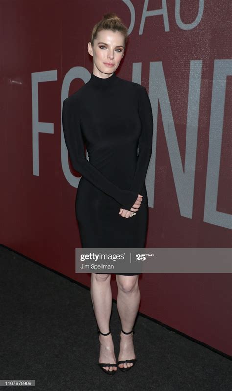 Betty Gilpin's feet