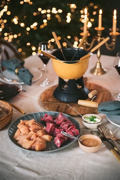 Meat and Red Wine Fondue Recipe