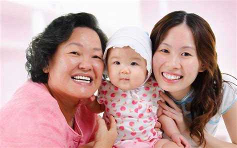 “妈妈，奶奶说你好懒”，高情商的妈妈会这样回答，值得学习-搜狐大视野-搜狐新闻